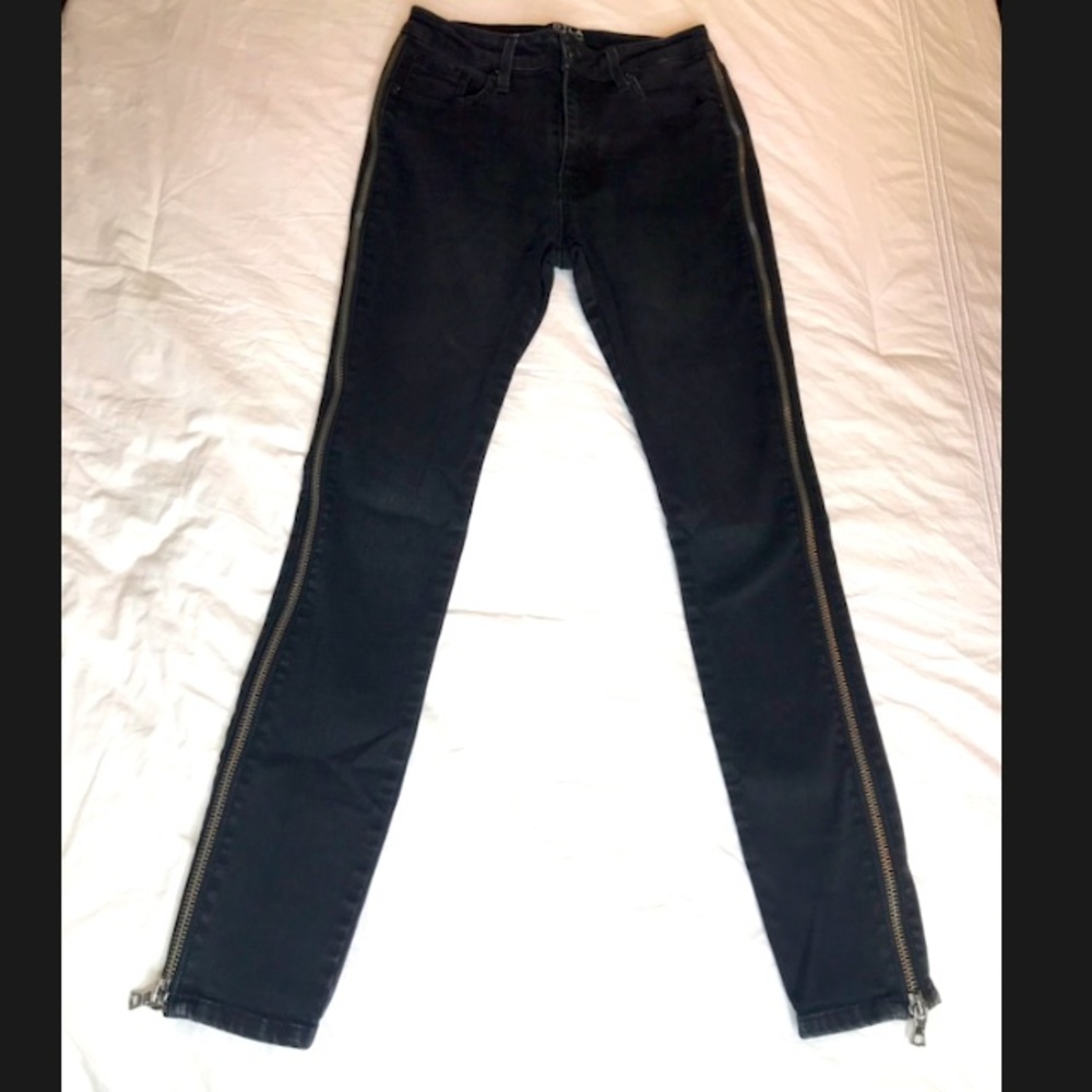 DTLA High Rise Jeans w/ Zippers